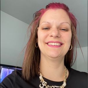 Meet your Posher, April